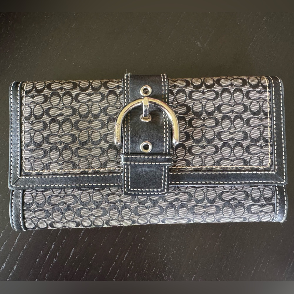 Coach SoHo Monogram Black and Gray Wallet